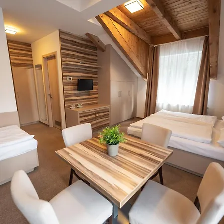 Monínec Hotel 3*
