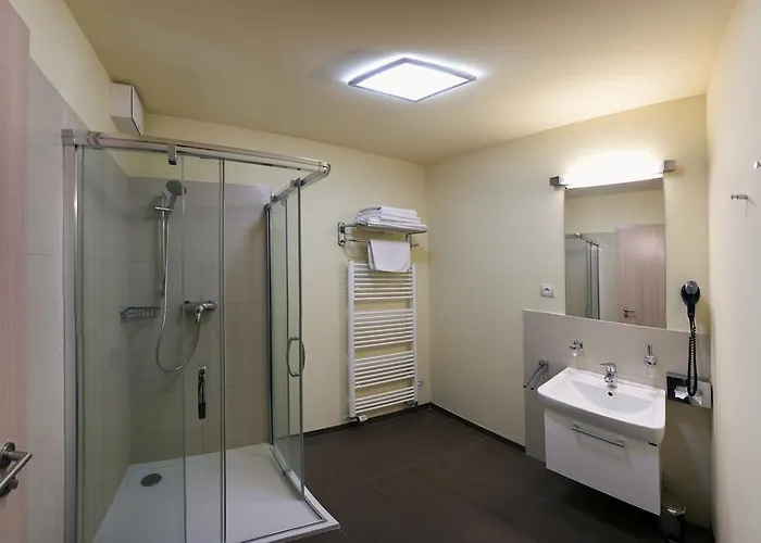 Hotel Monínec Sedlec-Prcice